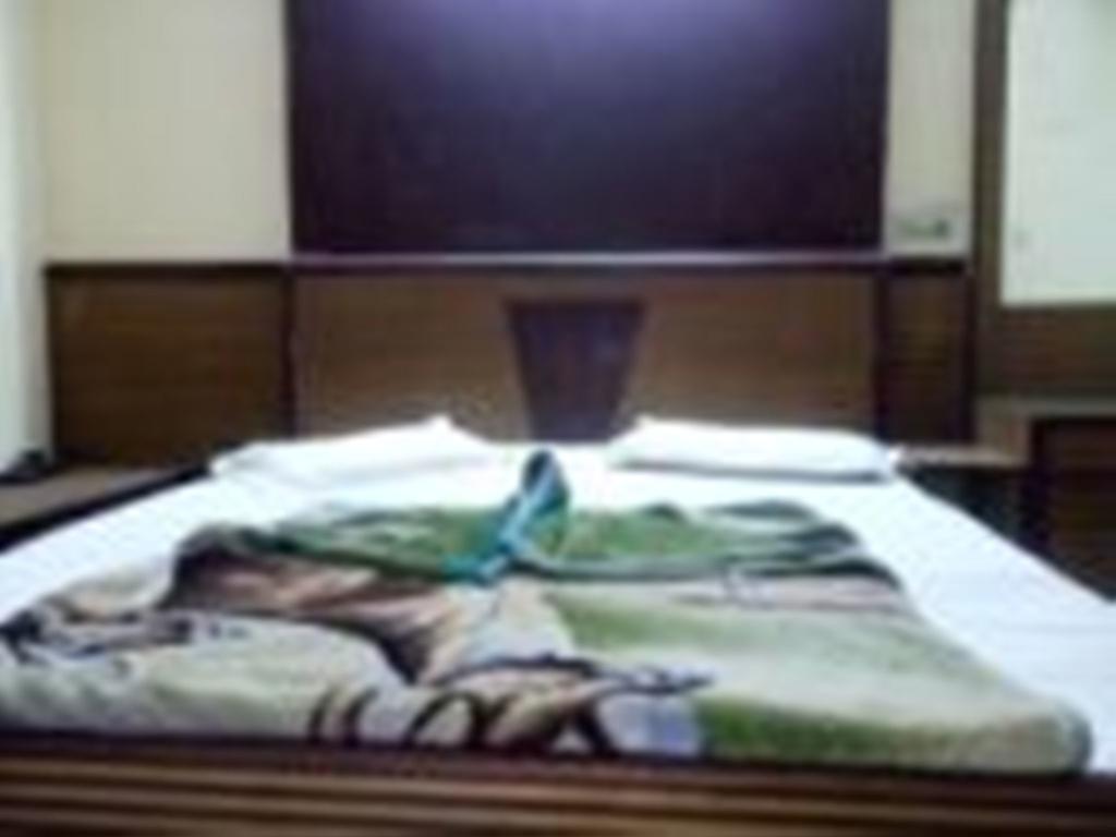 Hotel Hans International Neu-Delhi Zimmer foto